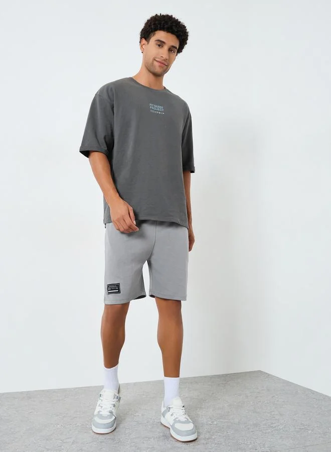 ستايلي شورت بقصة واسعة مع رباط للرجال